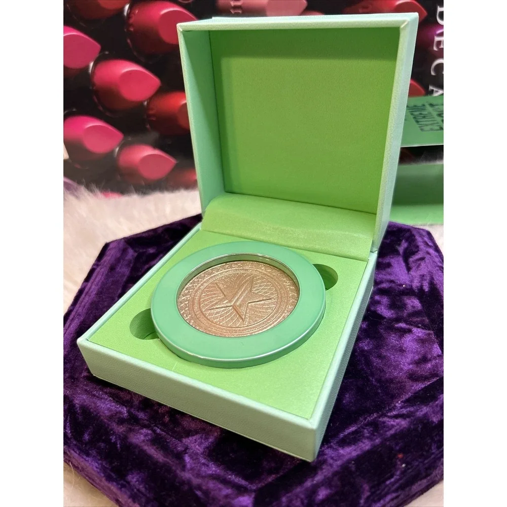 Jeffree Star Cosmetics Extreme Frost Highlighter in COLD HARD CASH New in Box
